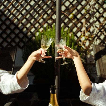 Nin&Bau Sarri 2 Hotel Athens Ngoại thất bức ảnh