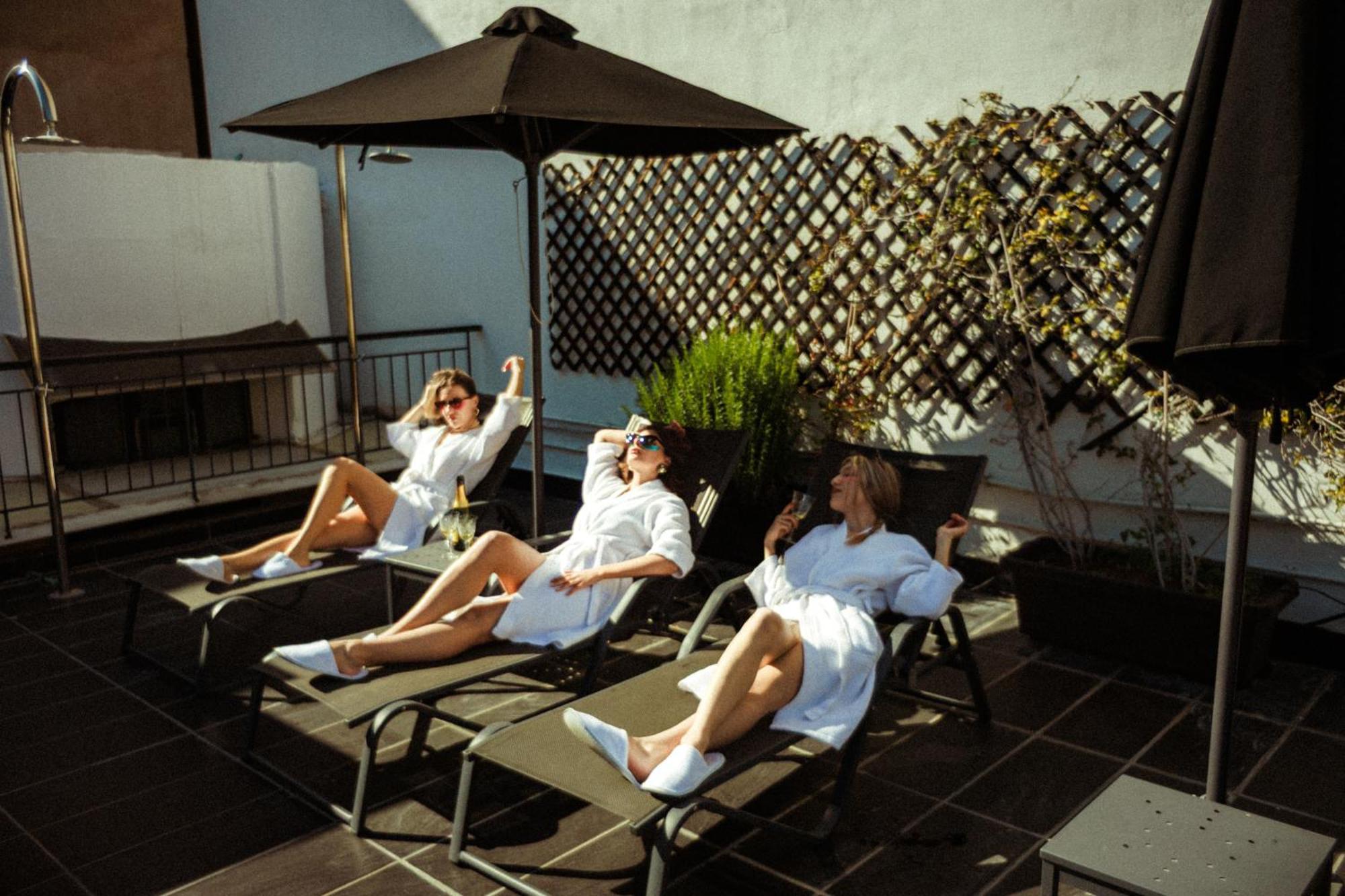 Nin&Bau Sarri 2 Hotel Athens Ngoại thất bức ảnh